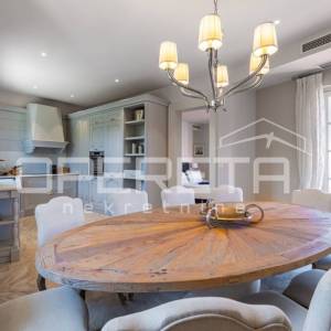 ISTRA, POREČ (OKOLICA) - Bezvremenska vila s bazenom - investicija u luksuz