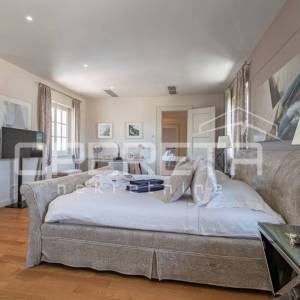 ISTRA, POREČ (OKOLICA) - Bezvremenska vila s bazenom - investicija u luksuz
