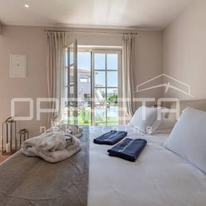ISTRA, POREČ (OKOLICA) - Bezvremenska vila s bazenom - investicija u luksuz