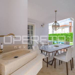 ISTRA, POREČ (OKOLICA) - Bezvremenska vila s bazenom - investicija u luksuz