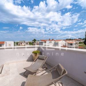 ISTRA, POREČ (OKOLICA) - Bezvremenska vila s bazenom - investicija u luksuz
