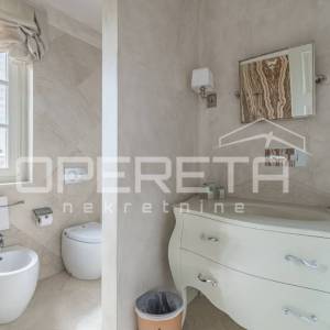 ISTRA, POREČ (OKOLICA) - Bezvremenska vila s bazenom - investicija u luksuz