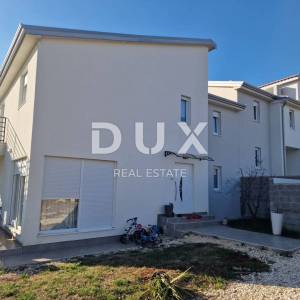 ISTRA, POREČ (OKOLICA) - Dvije kuće sa zajedničkim bazenom