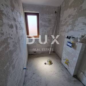 ISTRA, POREČ (OKOLICA) - Dvojna kuća u visokoj roh bau fazi s pogledom na more