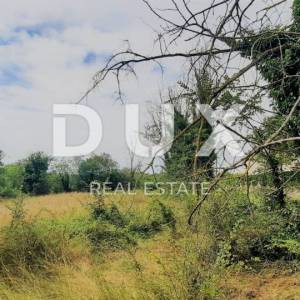 ISTRA, POREČ, OKOLICA - Građevinsko zemljište 932m2 u mirnom naselju