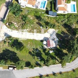 ISTRA, POREČ, OKOLICA - Građevinsko zemljište 741m2 u mirnom naselju