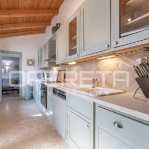 Istra, Poreč okolica- Kamena kuća s dvorištem