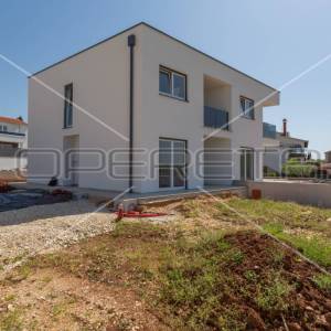 ISTRA, POREČ (OKOLICA) - Novoizgrađena dvojna kuća s pogledom na more