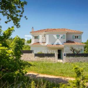 ISTRA, POREČ (okolica) - Očaravajuća Vila s bazenom u mirnom mjestu