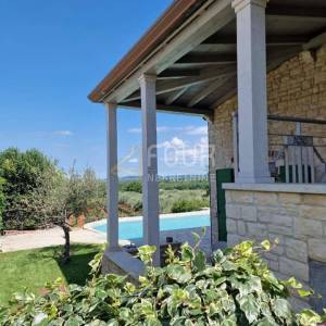Istra, Poreč - okolica, prekrasna kamena vila s bazenom