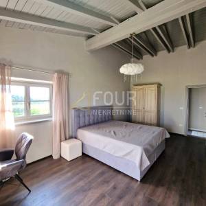 Istra, Poreč - okolica, prekrasna kamena vila s bazenom