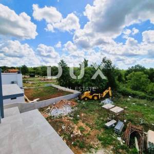 ISTRA, POREČ, OKOLICA - Prostrani stan s pogledom na prirodu