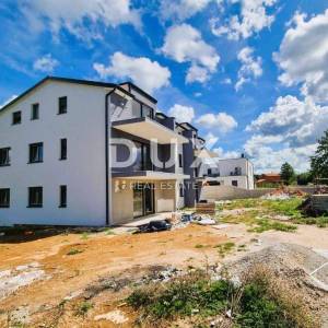 ISTRA, POREČ, OKOLICA - Prostrani stan s pogledom na prirodu
