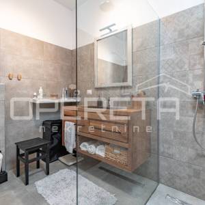 Istra, Poreč okolica-rustikalna kuća s bazenom i studio apartmanom
