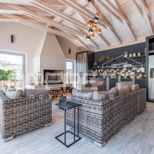 Istra, Poreč okolica-rustikalna kuća s bazenom i studio apartmanom
