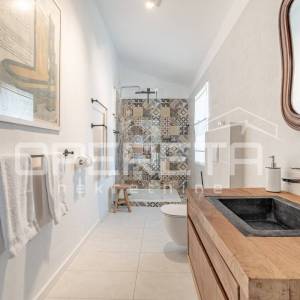 Istra, Poreč okolica-rustikalna kuća s bazenom i studio apartmanom
