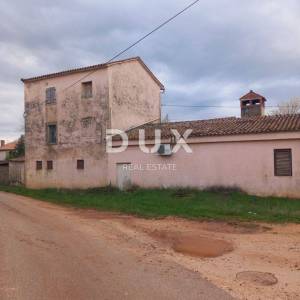 ISTRA, POREČ - Poslovni prostor s građevinskim zemljištem