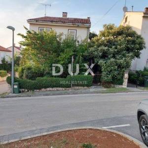 ISTRA, POREČ - Prizemna etaža kuće za adaptaciju 1km od mora