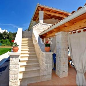 ISTRA, POREČ - Rustikalna kuća s bazenom