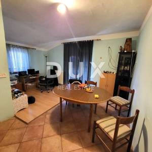 ISTRA, POREČ - Samostojeća katnica s 2 stambene jedinice