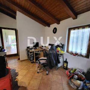 ISTRA, POREČ - Samostojeća katnica s 2 stambene jedinice