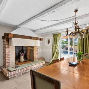 Istra, Poreč, šarmantna kuća s bazenom, 180m2