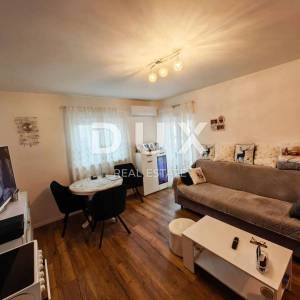 ISTRA, POREČ -  Stan s dvije spavaće sobe na traženoj lokaciji