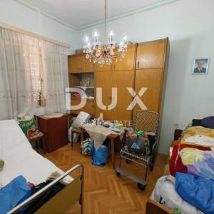 ISTRA, POREČ - Stan u starom gradu s velikim potencijalom