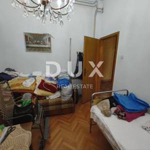 ISTRA, POREČ - Stan u starom gradu s velikim potencijalom
