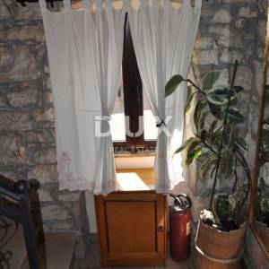 ISTRA, POREČ - Ugostiteljsko-stambeni objekt sa uhodanim poslom