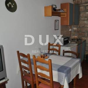 ISTRA, POREČ - Ugostiteljsko-stambeni objekt sa uhodanim poslom