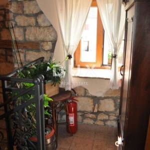 ISTRA, POREČ - Ugostiteljsko-stambeni objekt sa uhodanim poslom