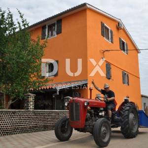 ISTRA, POREČ - Ugostiteljsko-stambeni objekt sa uhodanim poslom