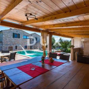 ISTRA, POREČ - Vila s restoranom u blizini mora
