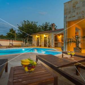 Istra, prekrasna villa sa šest spavaćih soba na mirnoj lokaciji