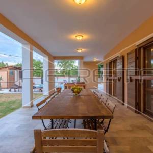 Istra, prekrasna villa sa šest spavaćih soba na mirnoj lokaciji