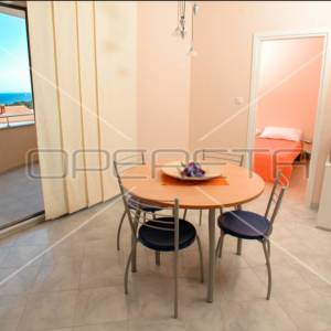 Istra, Premantura, Aparthotel sa 13 etažiranih apartmana u blizini mora, odlična