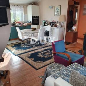ISTRA, PREMANTURA - Apartmanska kuća sa pogledom na more!