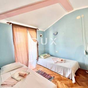 ISTRA, PREMANTURA - Apartmanska kuća sa pogledom na more!
