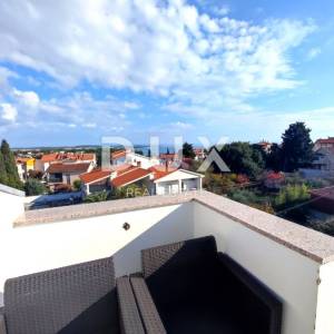 ISTRA, PREMANTURA - Apartmanska kuća sa pogledom na more!