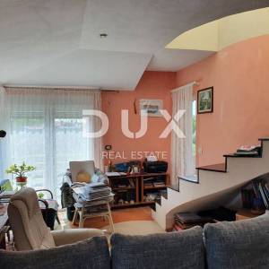 ISTRA, PREMANTURA - Apartmanska kuća sa pogledom na more!