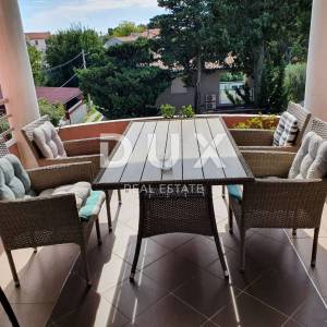 ISTRA, PREMANTURA - Apartmanska kuća sa pogledom na more!