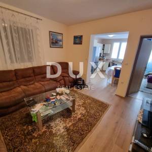 ISTRA, PREMANTURA - Kuća na 3 etaže s garažom - POGLED NA MORE!!