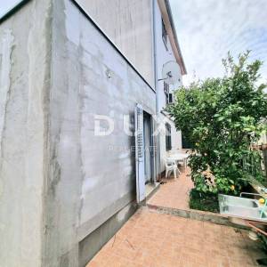 ISTRA, PREMANTURA - Kuća na 3 etaže s garažom - POGLED NA MORE!!