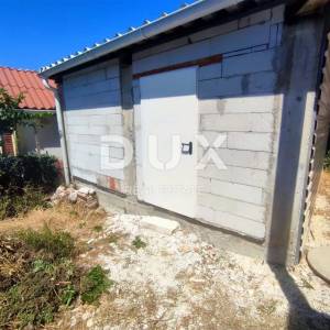 ISTRA, PREMANTURA - Kuća na 3 etaže s garažom - POGLED NA MORE!!