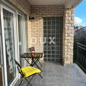 ISTRA, PREMANTURA Kuća s 3 stana i garažom blizu mora!