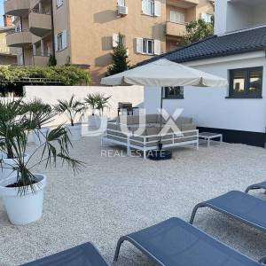 ISTRA, PREMANTURA - Predivan stan s privatnim dvorištem, udaljen svega 700m od prirodnih plaža
