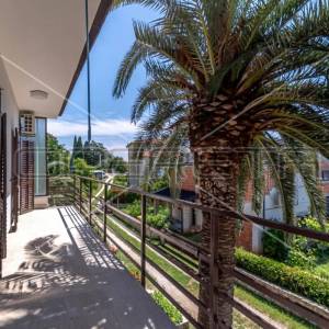 Istra, Premantura, stan 103 m2 na super lokaciji, samo 400 m od plaže