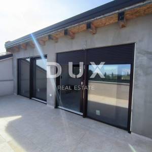 ISTRA, PREMANTURA Unikatan penthouse s pogledom na more! MOGUĆNOST ZAMJENE!