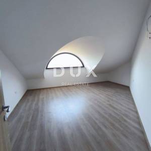 ISTRA, PREMANTURA Unikatan penthouse s pogledom na more! MOGUĆNOST ZAMJENE!